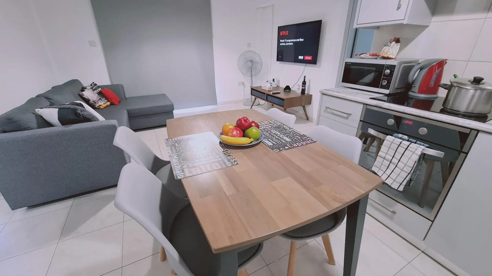 Apartment Stay Finikoudes Soul Larnaca